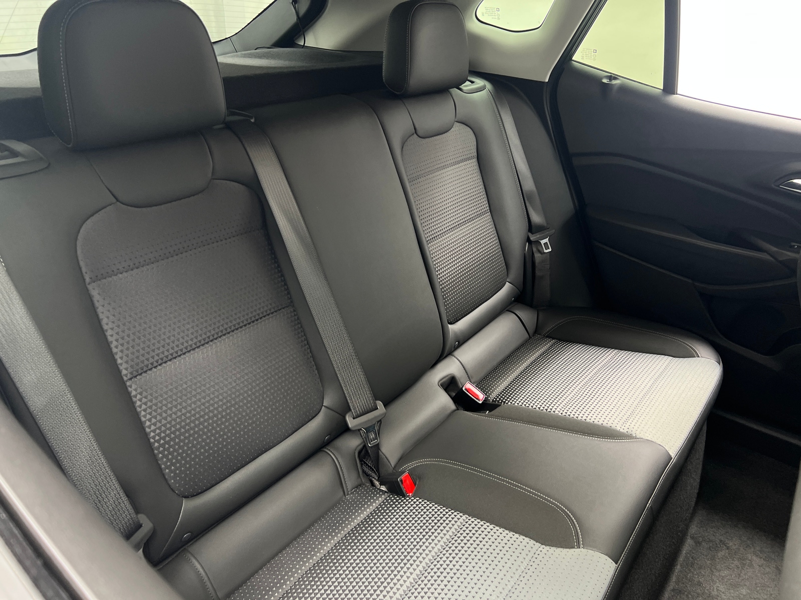 Thumbnail: 2025 Chevrolet Trax - 6