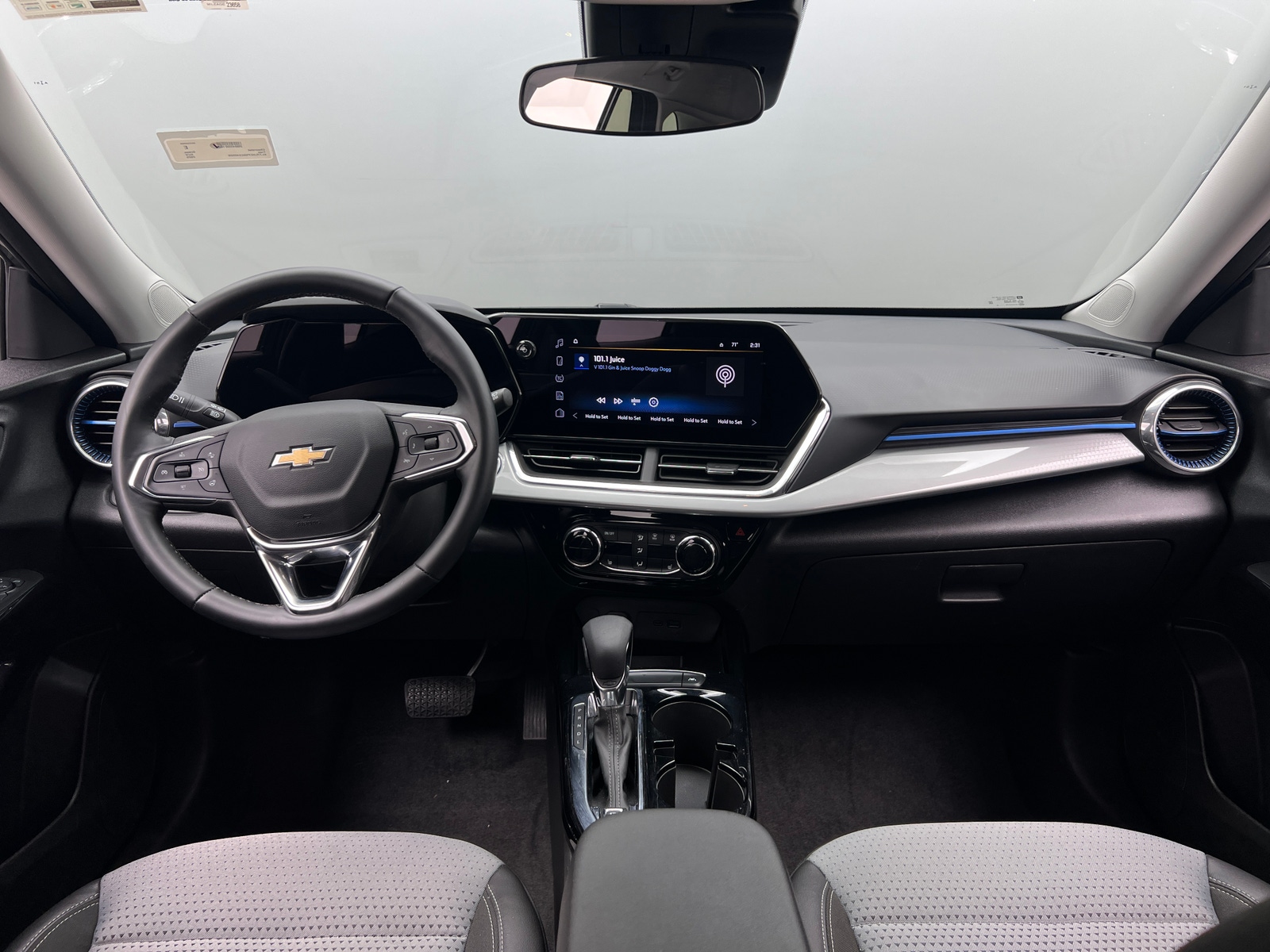 Thumbnail: 2025 Chevrolet Trax - 3