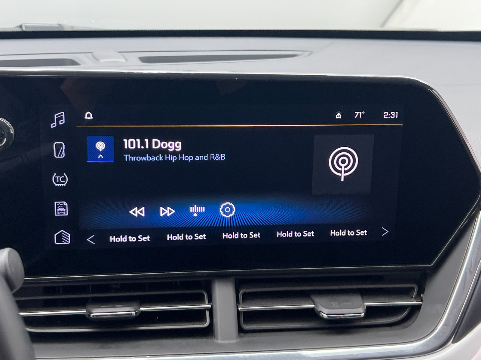 Thumbnail: 2025 Chevrolet Trax - 4