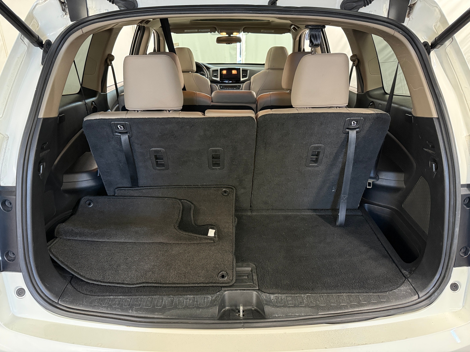 Thumbnail: 2016 Honda Pilot - 6