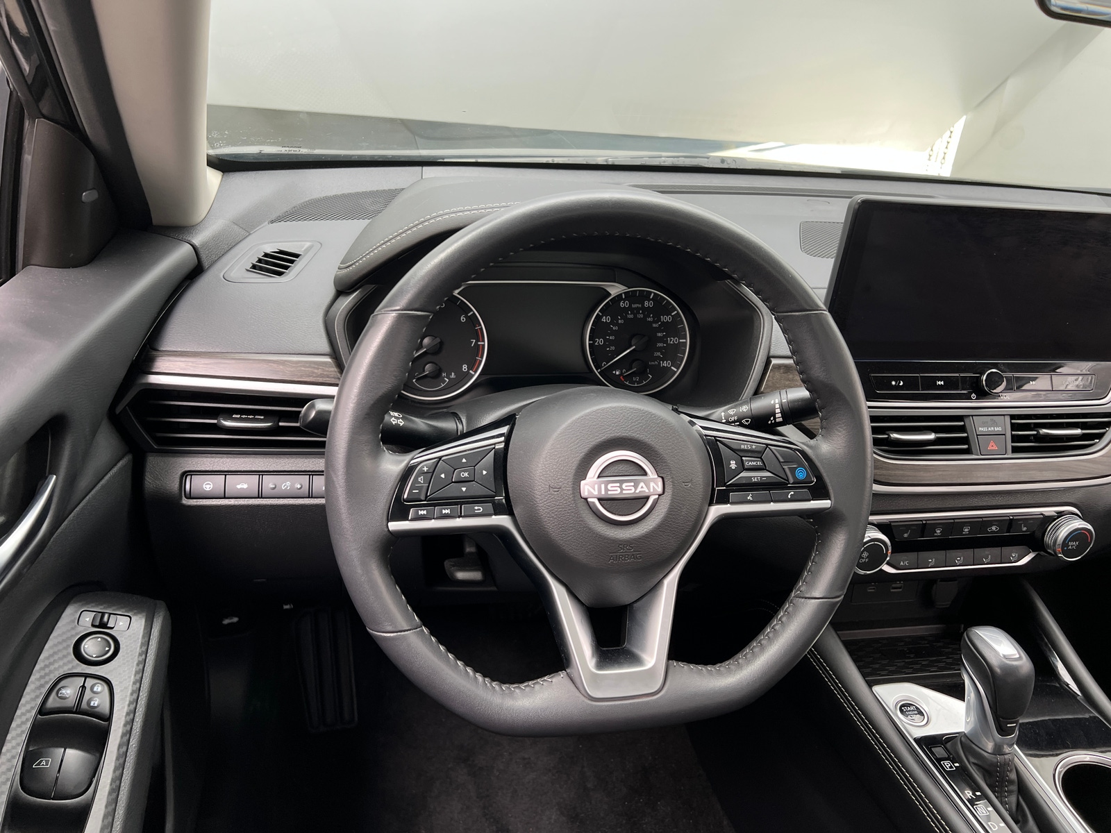 Thumbnail: 2024 Nissan Altima - 5