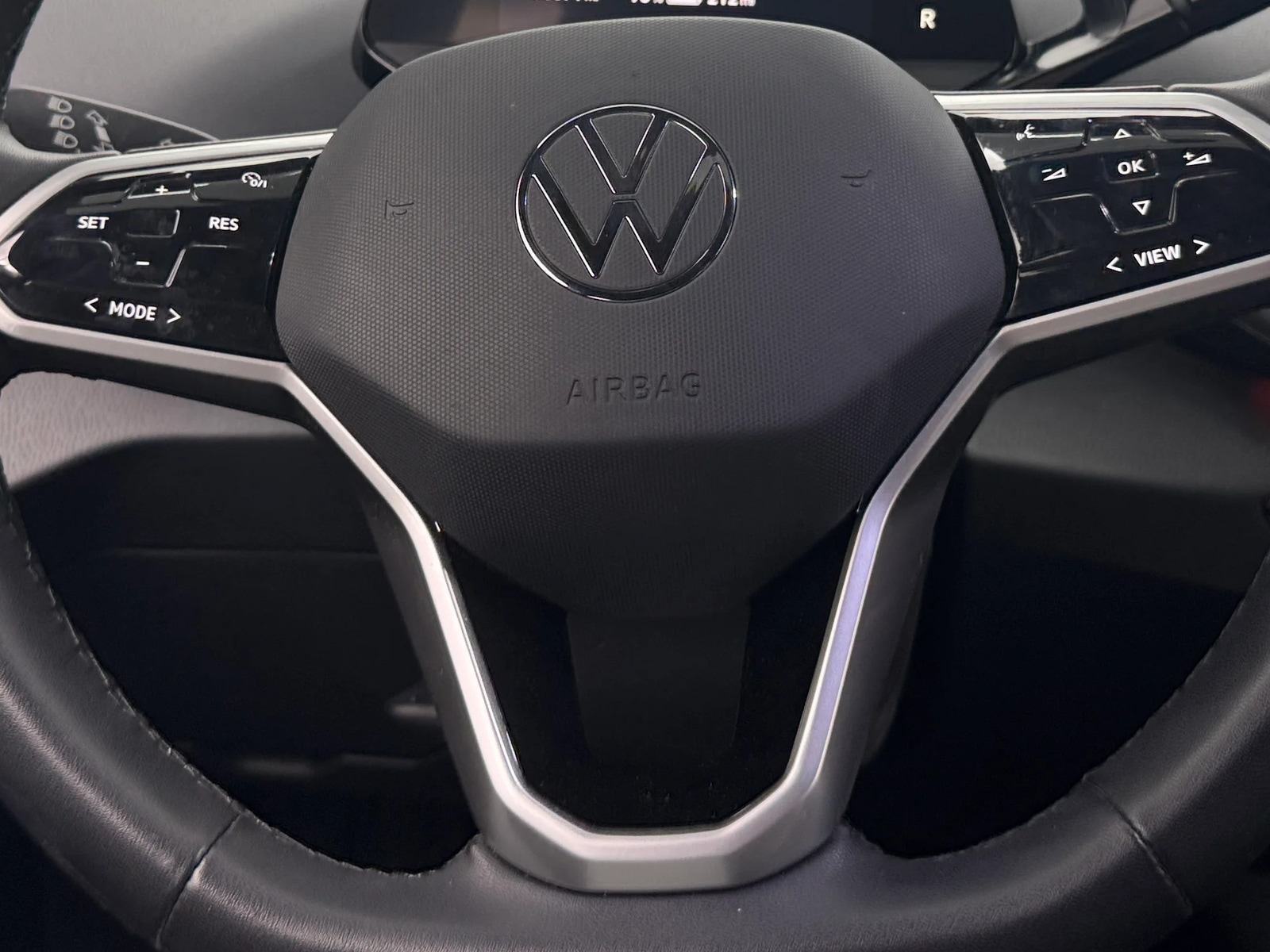 Thumbnail: 2023 Volkswagen ID.4 - 5