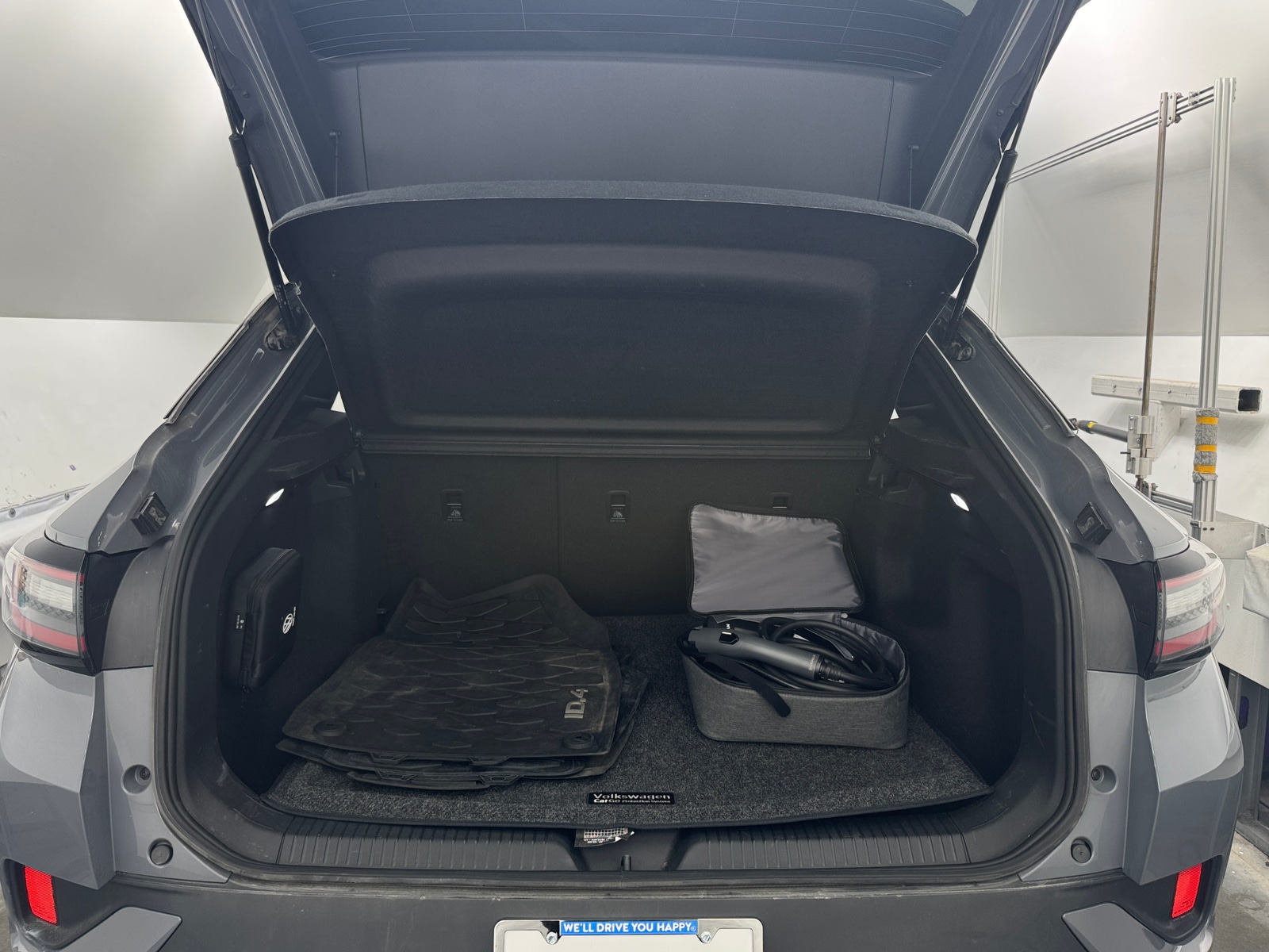 Thumbnail: 2023 Volkswagen ID.4 - 7