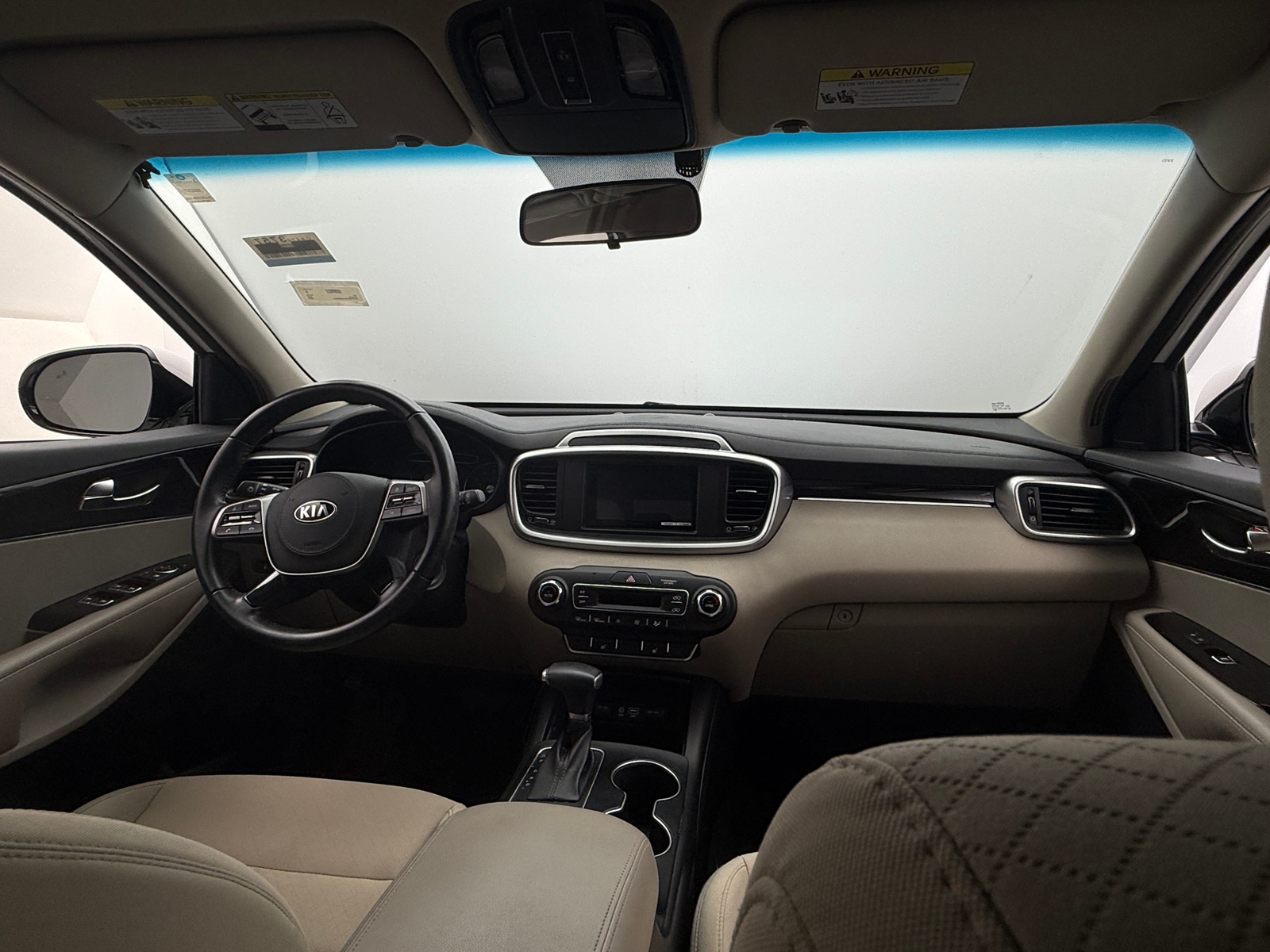 Thumbnail: 2020 Kia Sorento - 3