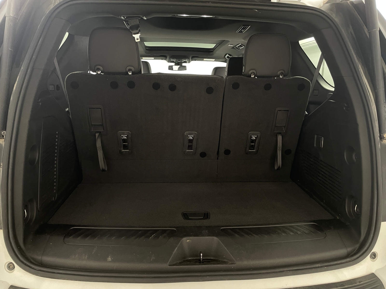 Thumbnail: 2022 Chevrolet Tahoe - 6