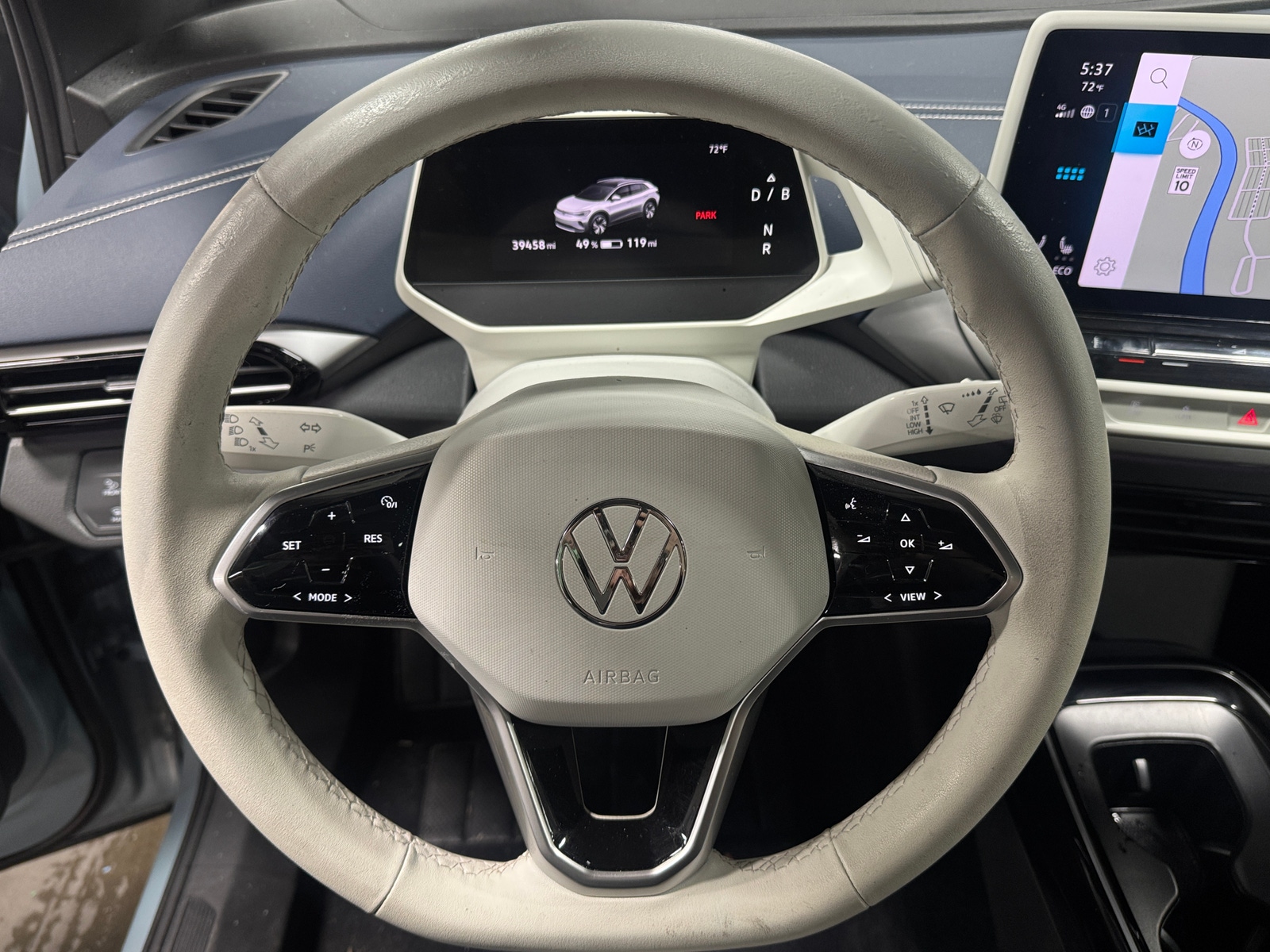 Thumbnail: 2023 Volkswagen ID.4 - 4