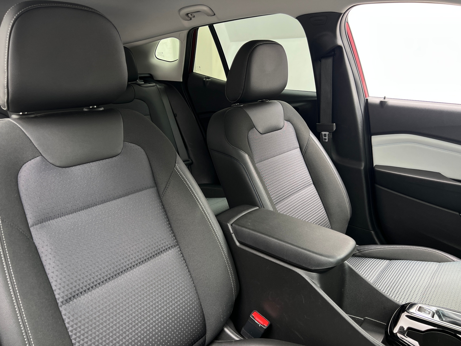 Thumbnail: 2025 Chevrolet Trax - 2