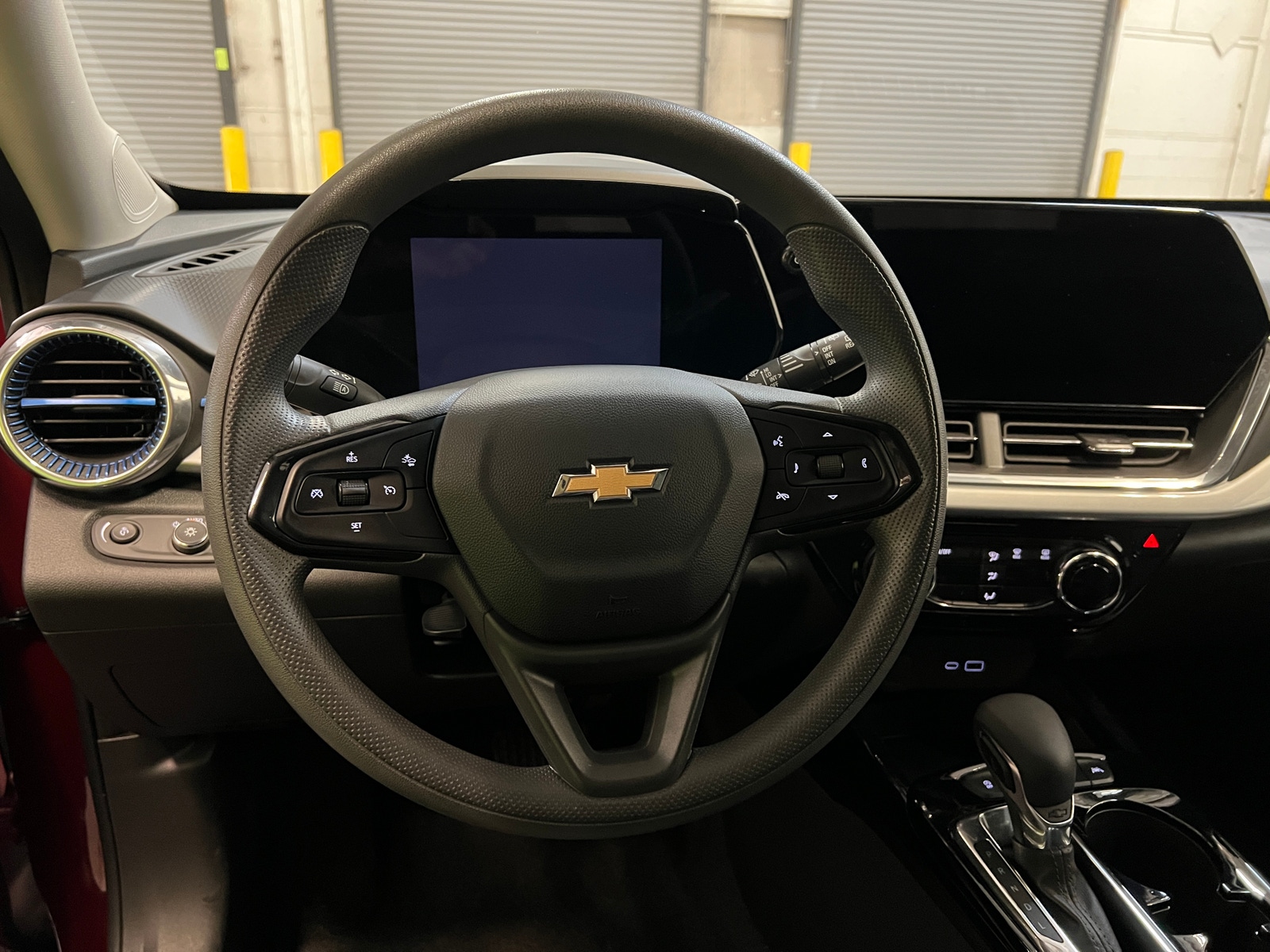 Thumbnail: 2025 Chevrolet Trax - 5