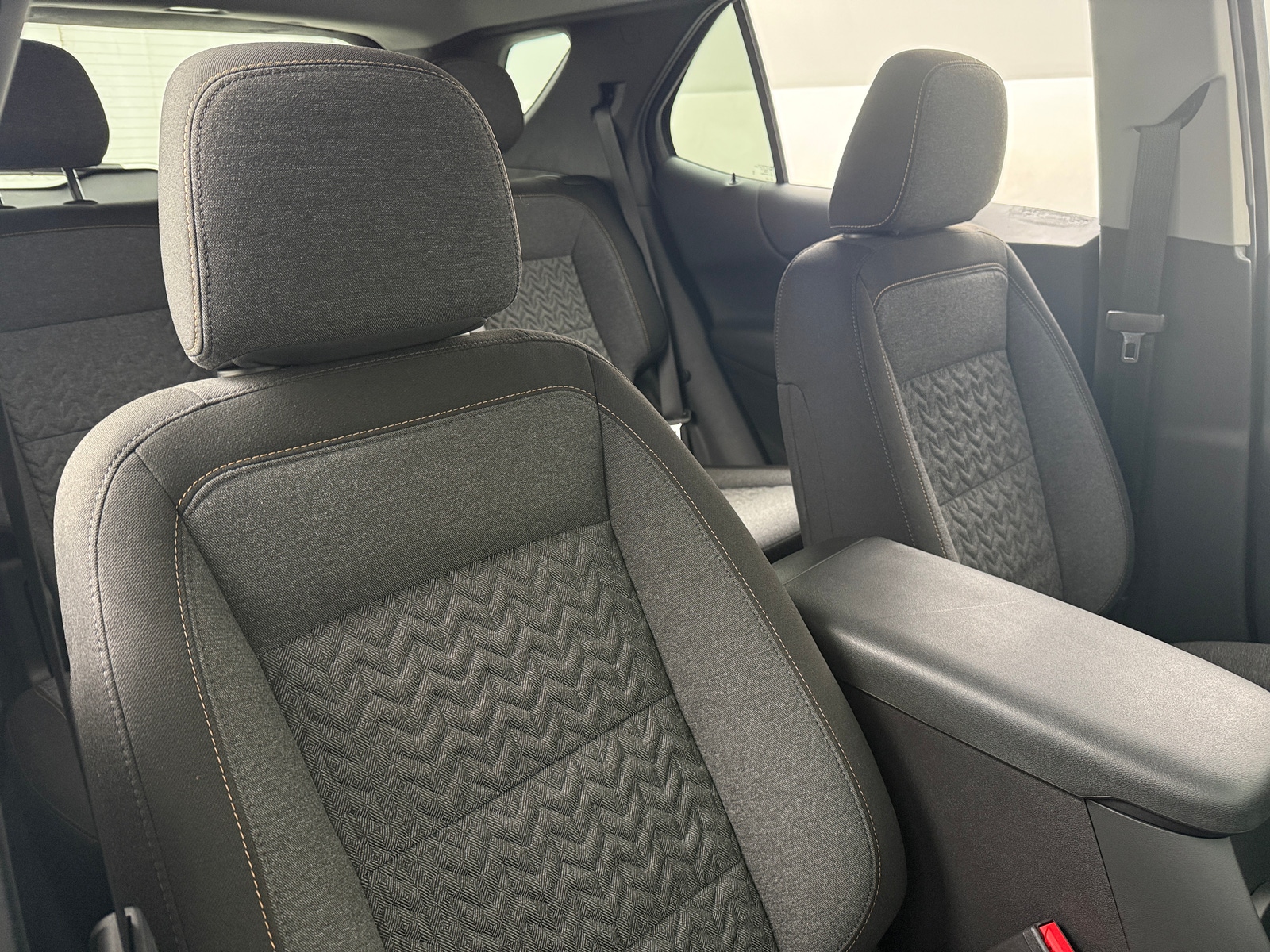 Thumbnail: 2022 Chevrolet Equinox - 2