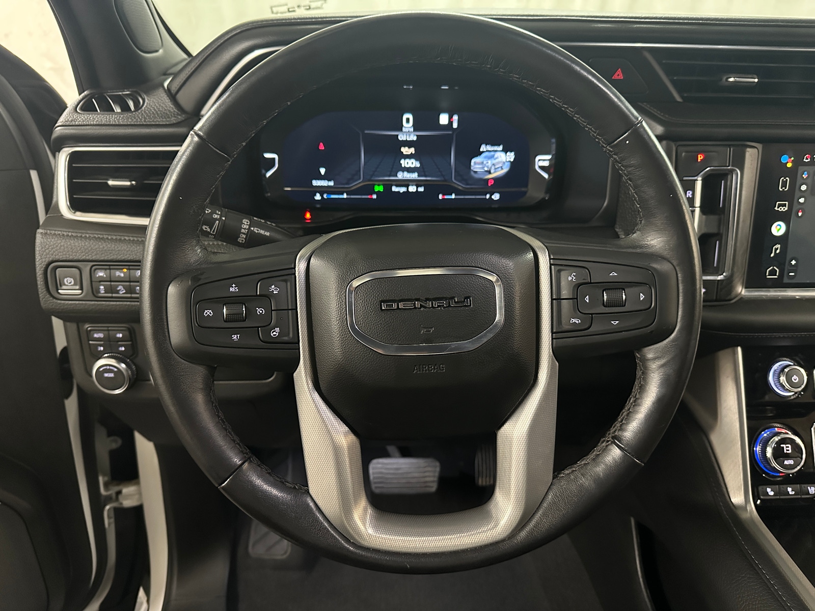 Thumbnail: 2022 GMC Yukon XL - 4