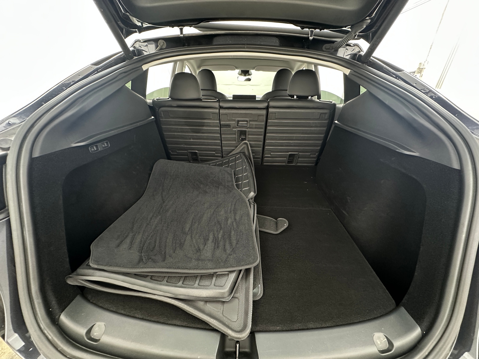 Thumbnail: 2025 Tesla Model Y - 6