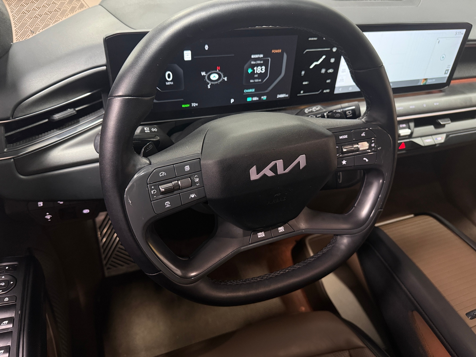 Thumbnail: 2024 Kia EV9 - 4