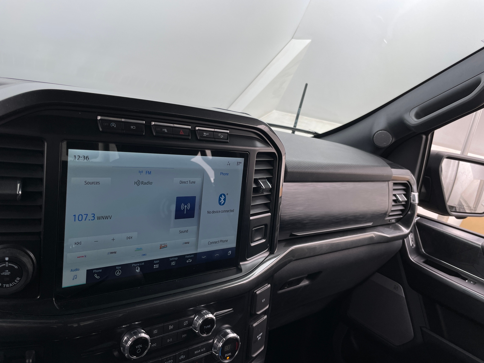 Thumbnail: 2021 Ford Econoline - 4