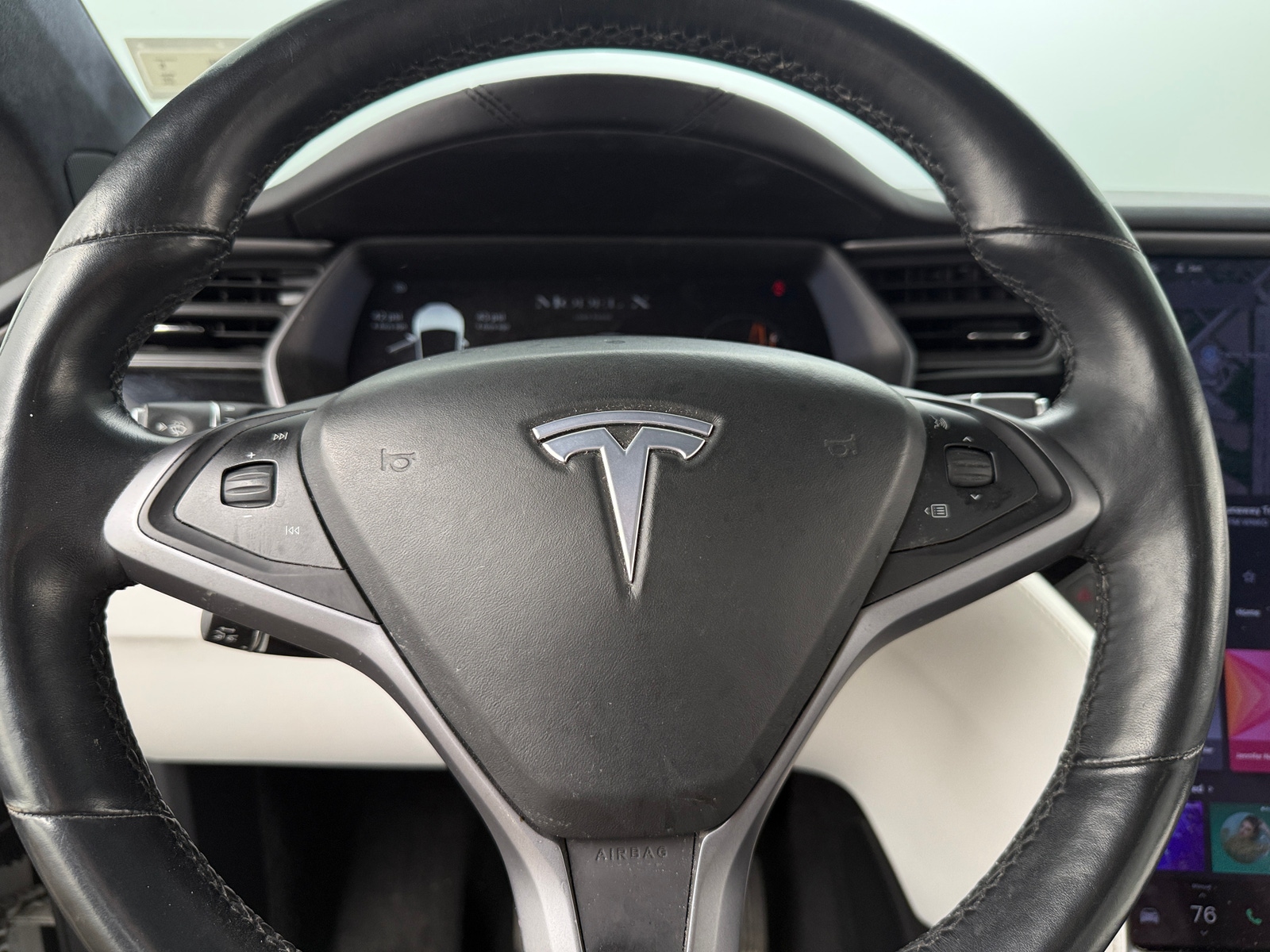 Thumbnail: 2019 Tesla Model X - 4