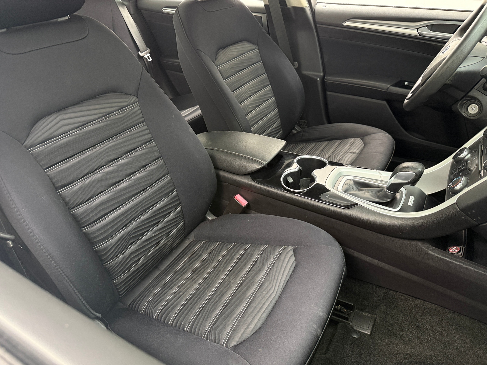 Thumbnail: 2016 Ford Fusion - 2