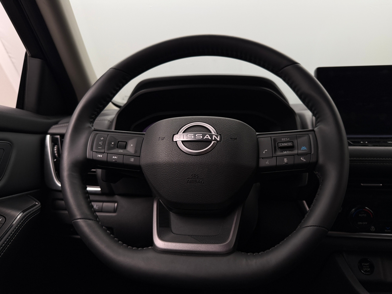 Thumbnail: 2025 Nissan Rogue - 4