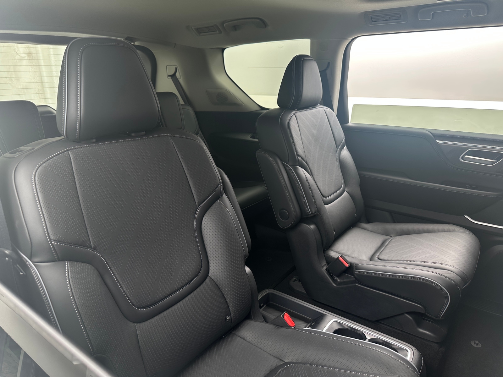 Thumbnail: 2025 INFINITI QX80 - 5