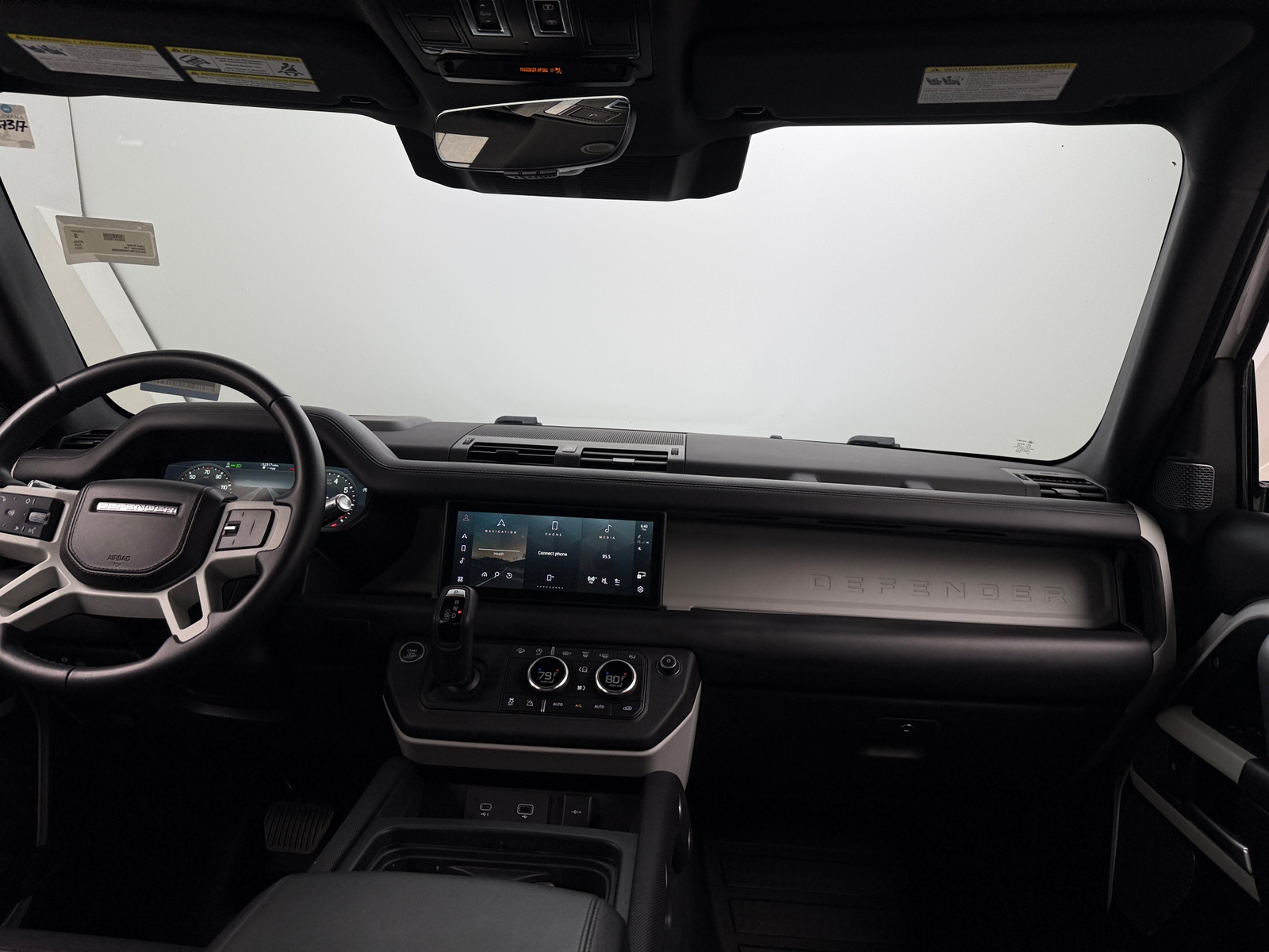 Thumbnail: 2022 Land Rover Defender - 2