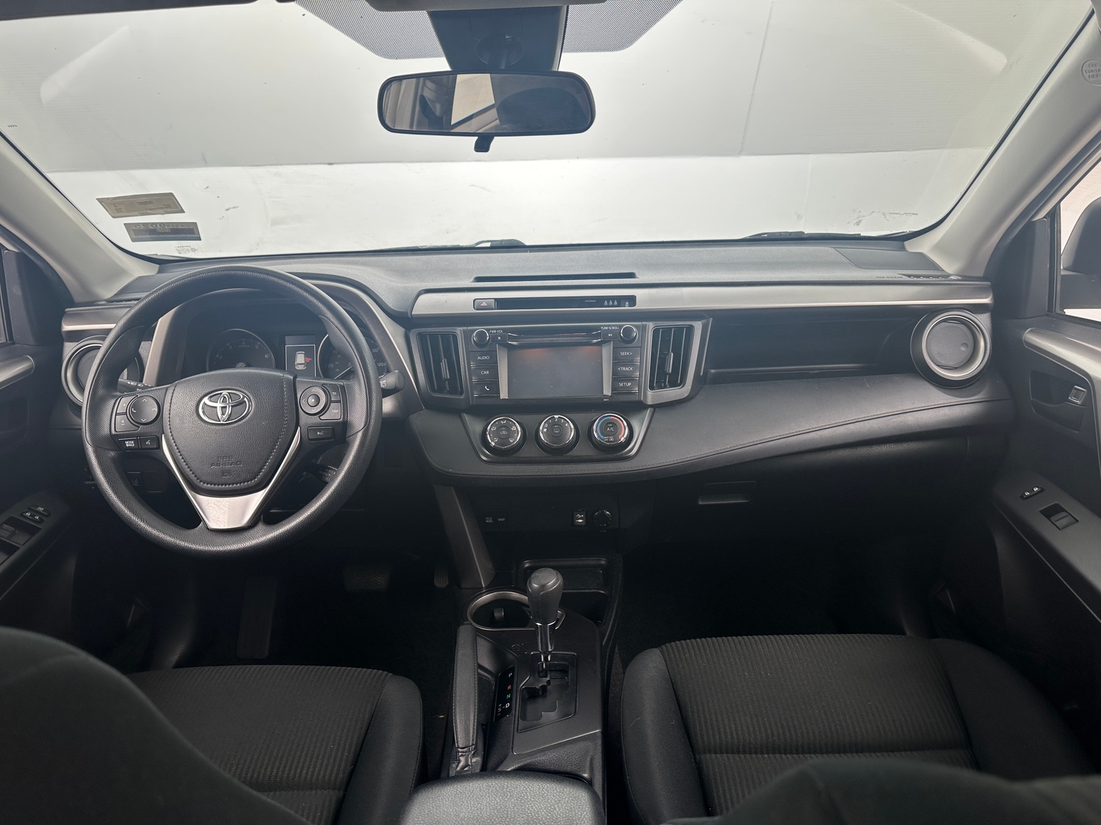 Thumbnail: 2018 Toyota RAV4 - 3