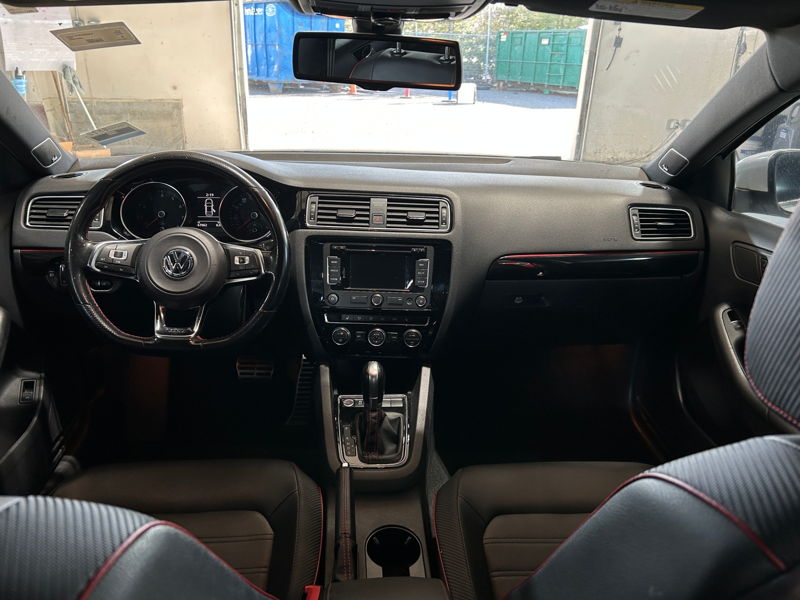 Thumbnail: 2015 Volkswagen Jetta - 2