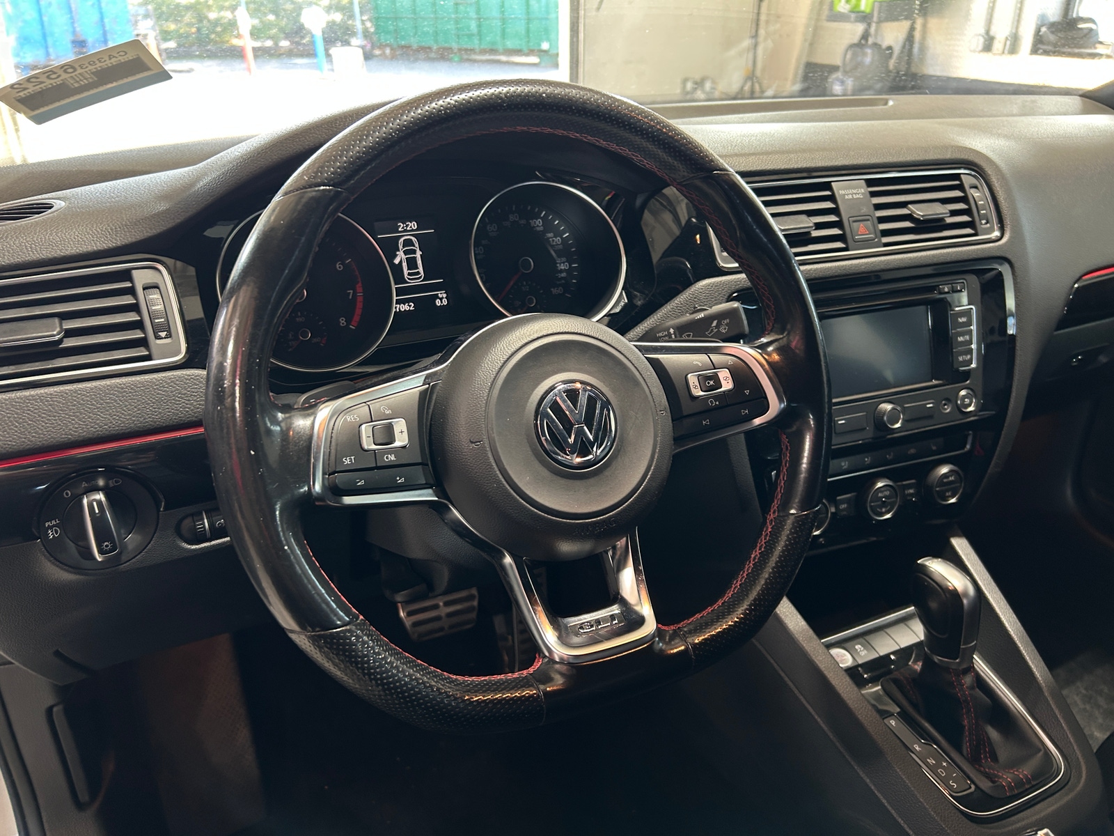 Thumbnail: 2015 Volkswagen Jetta - 4