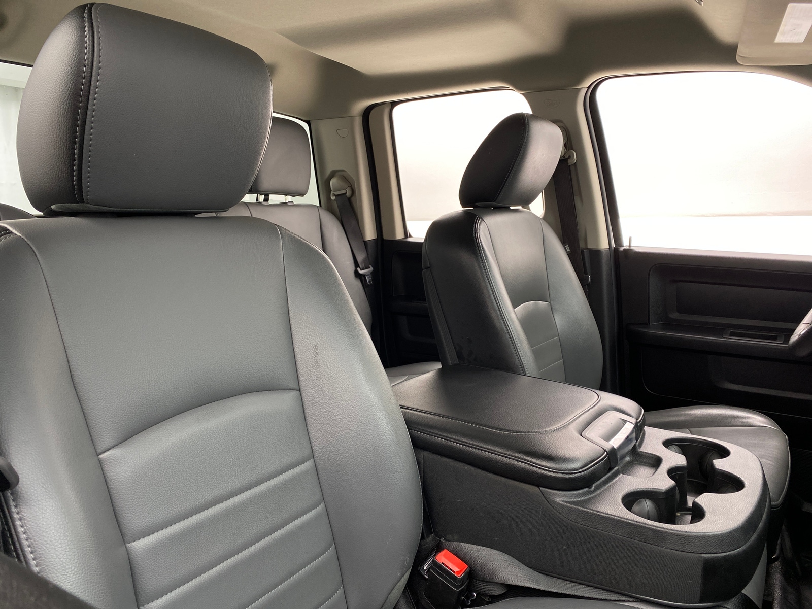 Thumbnail: 2022 RAM 1500 Classic - 2