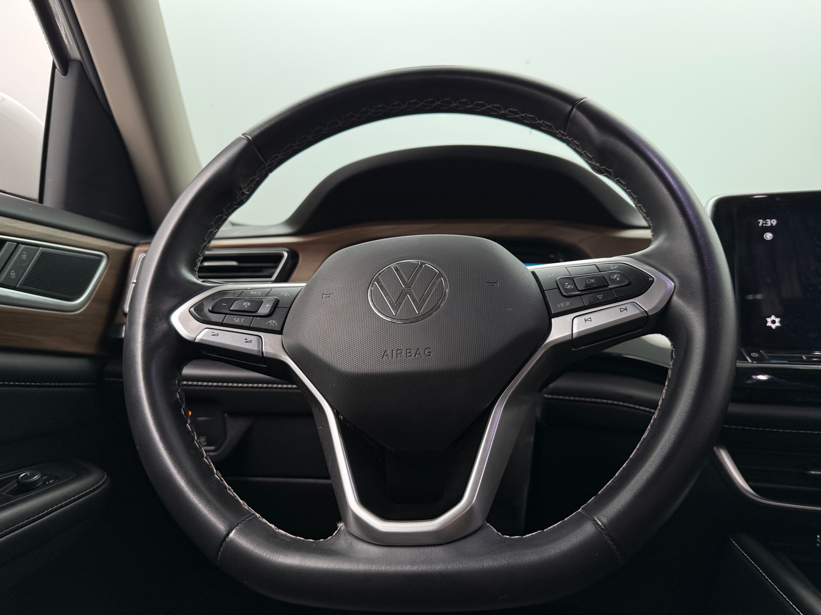 Thumbnail: 2024 Volkswagen Atlas - 4