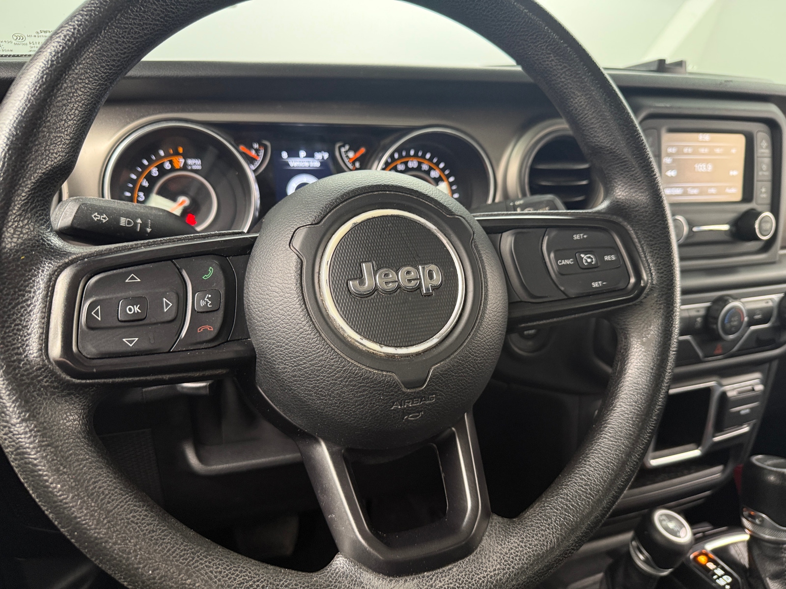 Thumbnail: 2020 Jeep Gladiator - 5