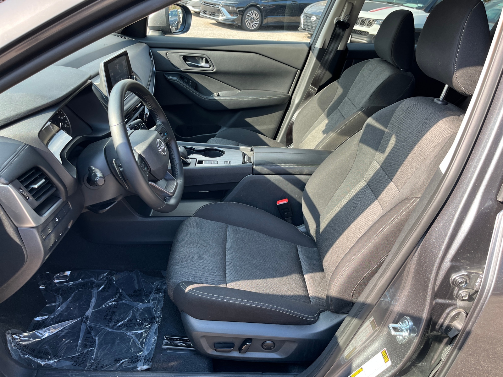 Thumbnail: 2025 Nissan Rogue - 2