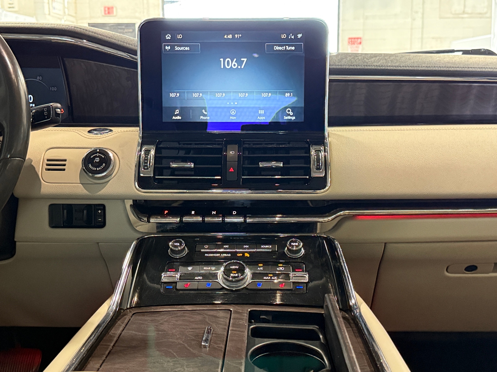 Thumbnail: 2020 Lincoln Navigator - 3