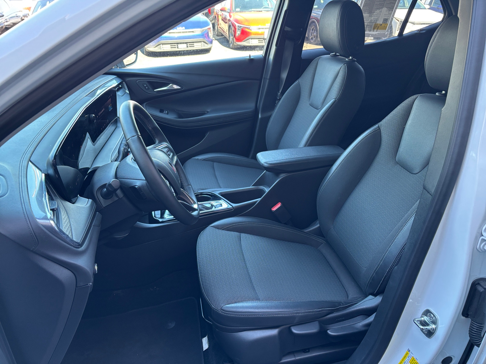 Thumbnail: 2025 Buick Encore GX - 2