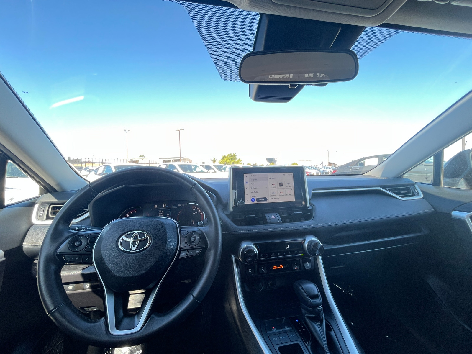 Thumbnail: 2025 Toyota RAV4 - 3