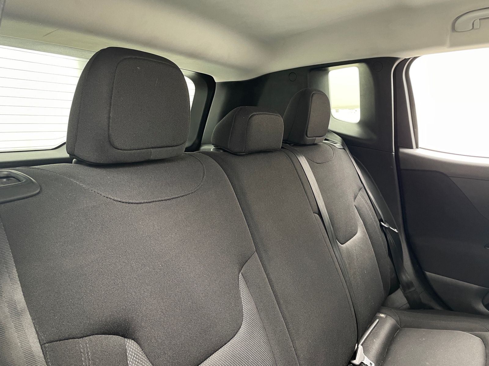 Thumbnail: 2018 Jeep Renegade - 6