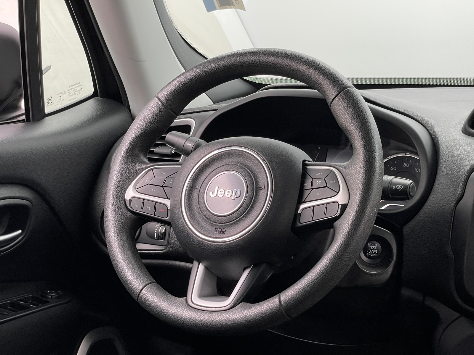 Thumbnail: 2018 Jeep Renegade - 5