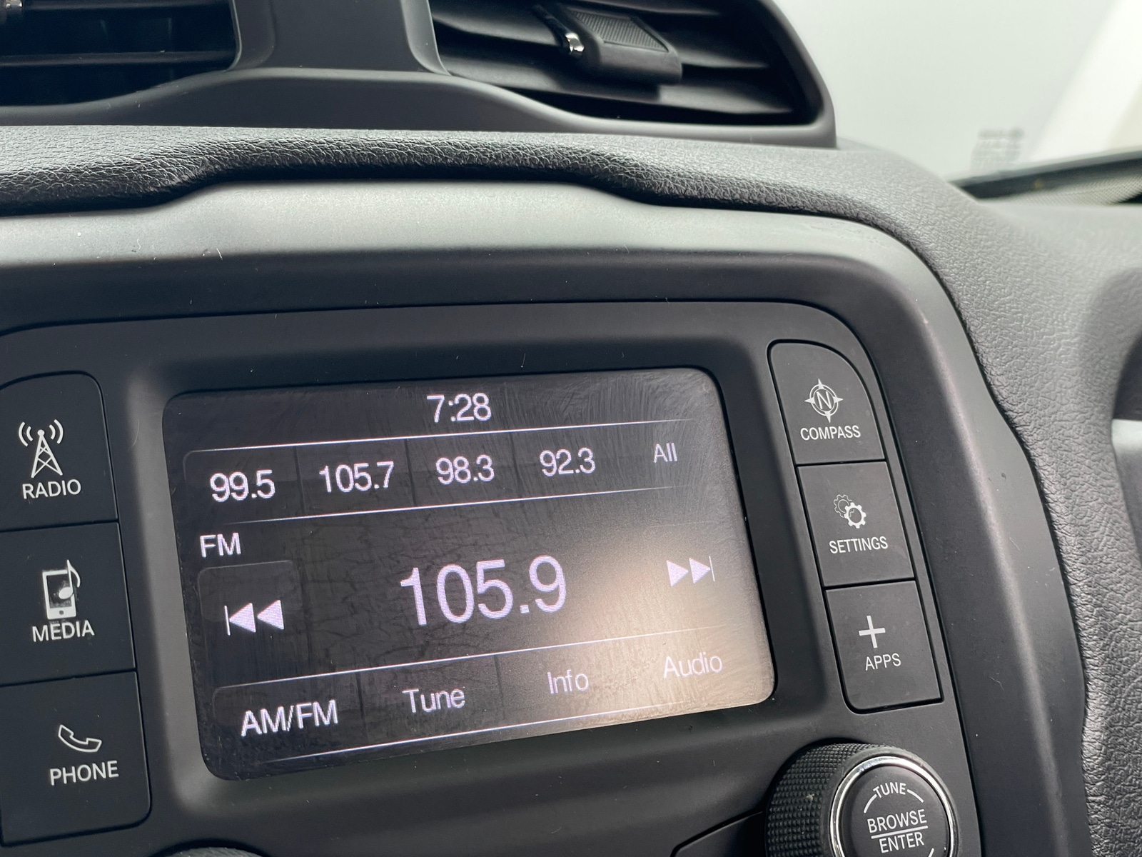 Thumbnail: 2018 Jeep Renegade - 4