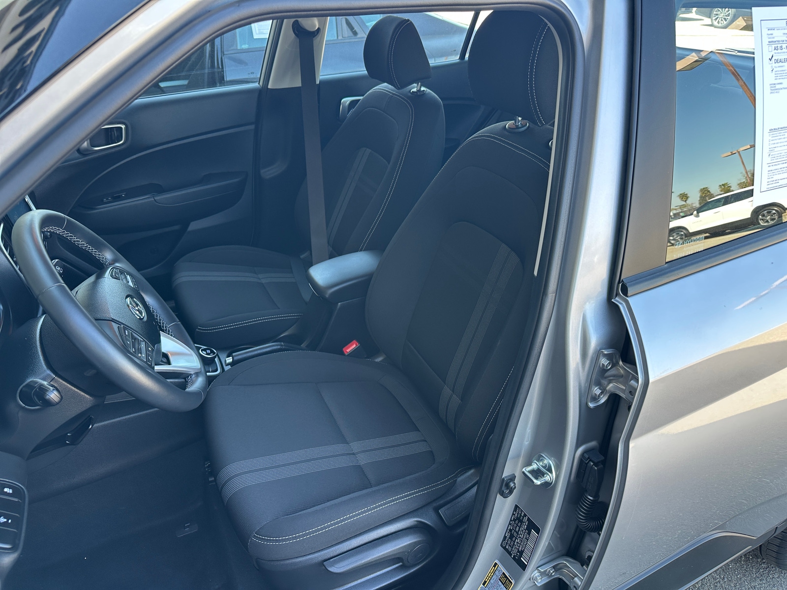 Thumbnail: 2025 Hyundai Venue - 2