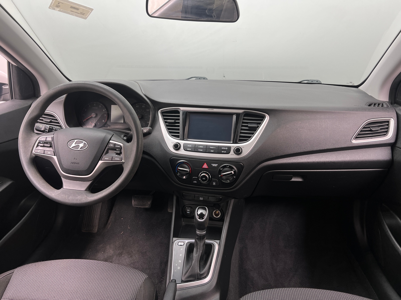 Thumbnail: 2022 Hyundai Accent - 3