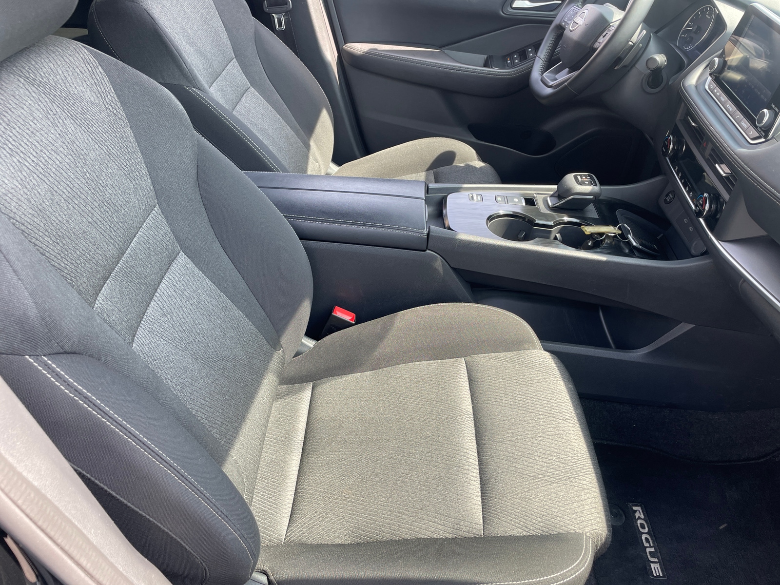 Thumbnail: 2025 Nissan Rogue - 2