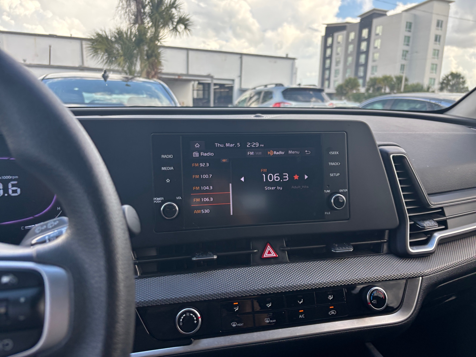 Thumbnail: 2025 Kia Sportage - 4