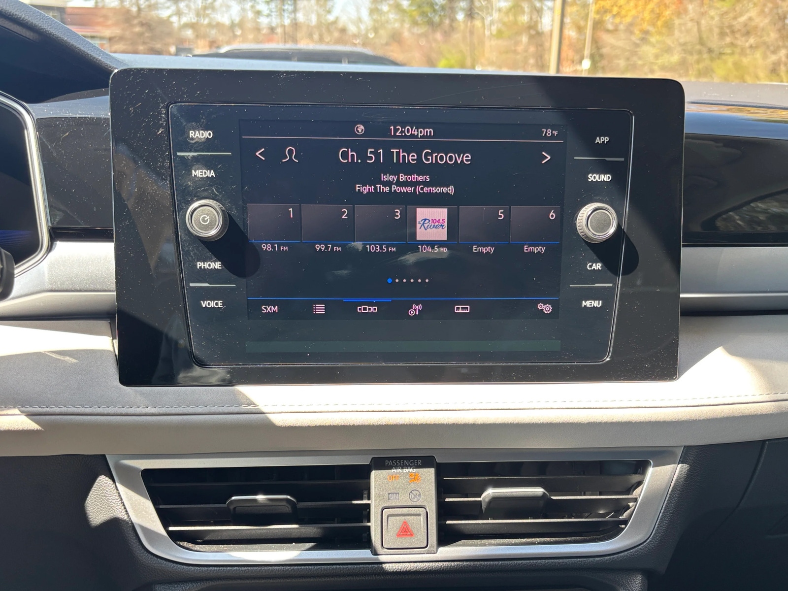 Thumbnail: 2025 Volkswagen Taos - 4