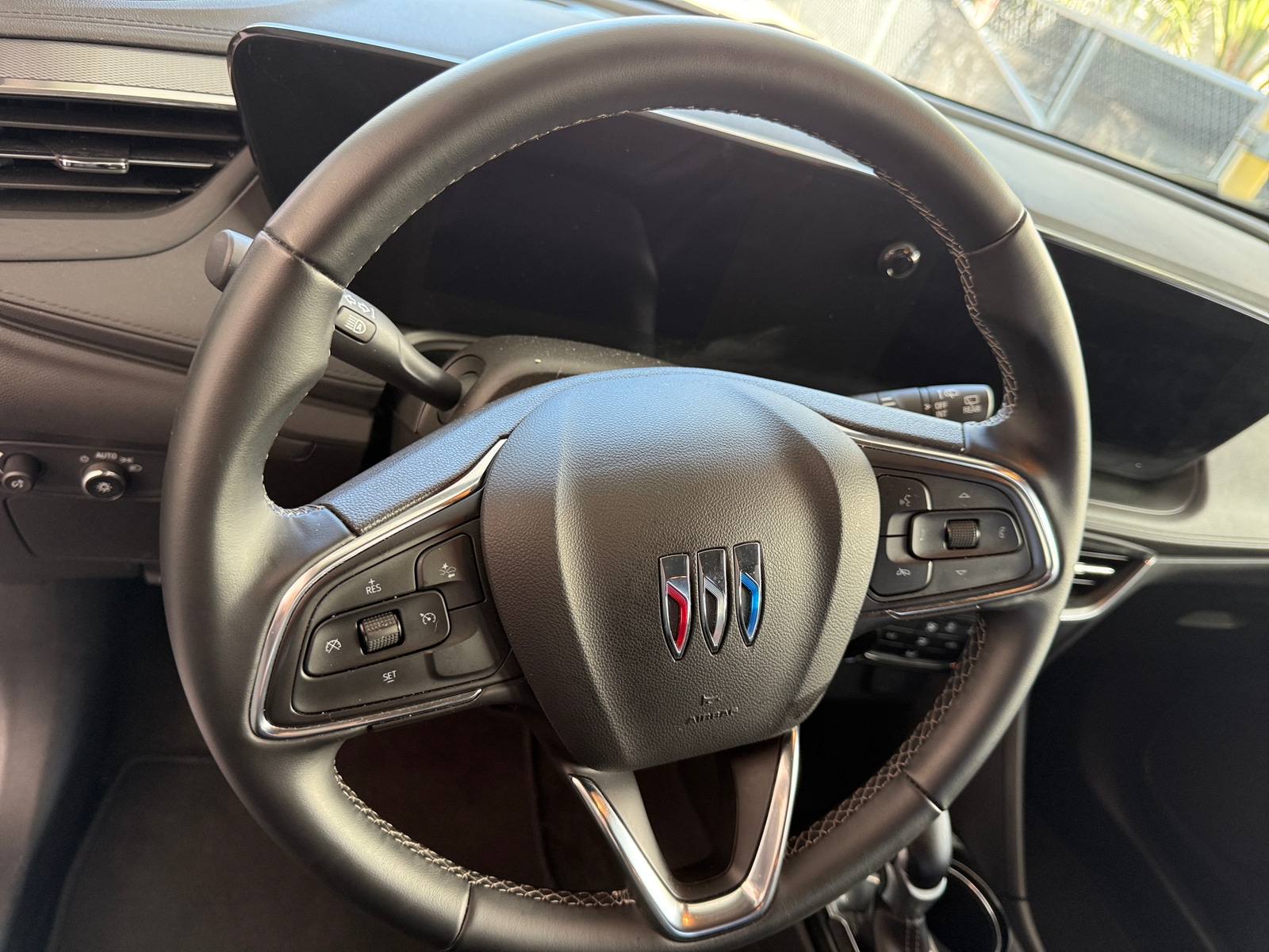 Thumbnail: 2025 Buick Encore GX - 5