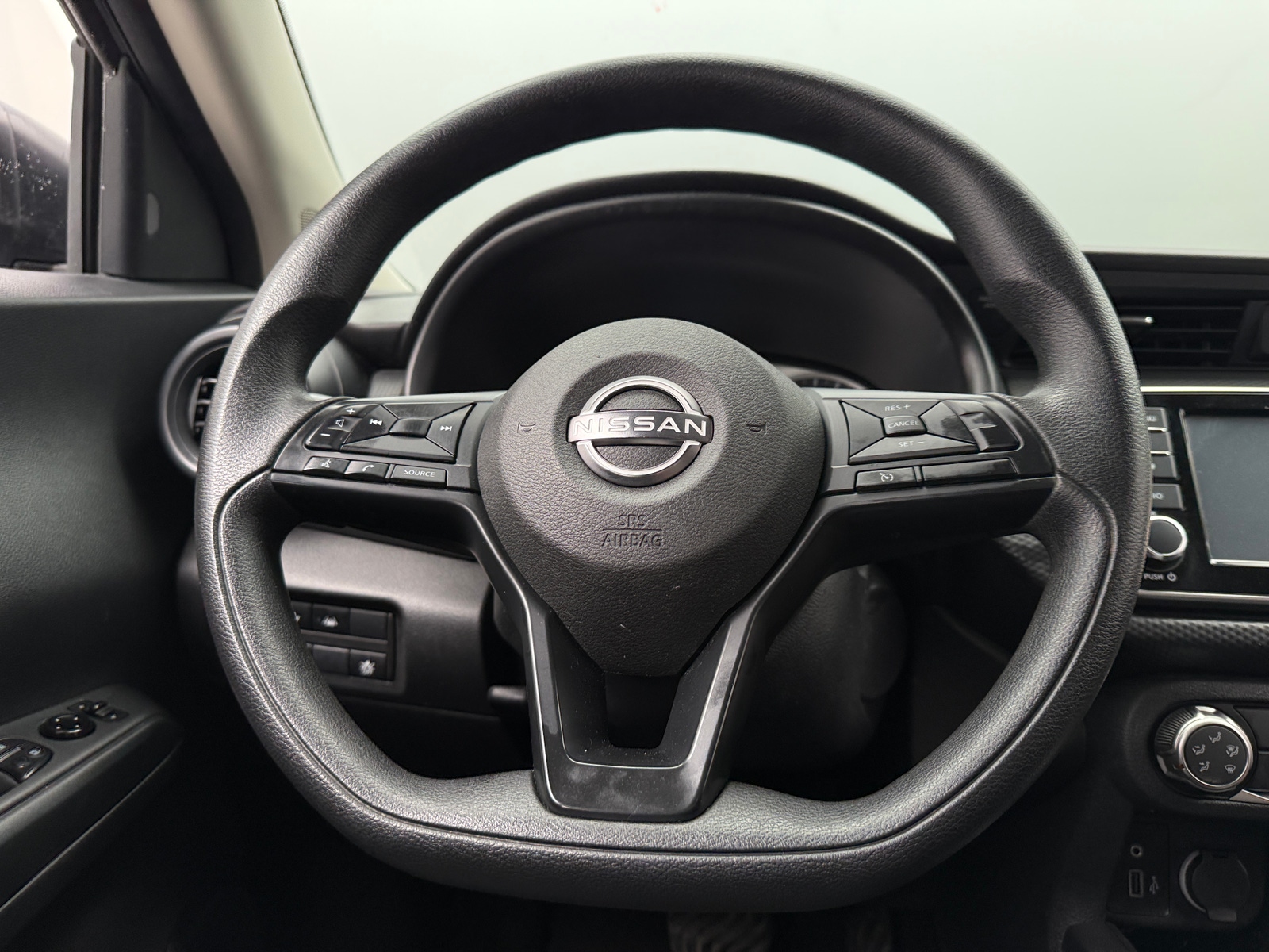 Thumbnail: 2023 Nissan Kicks - 5