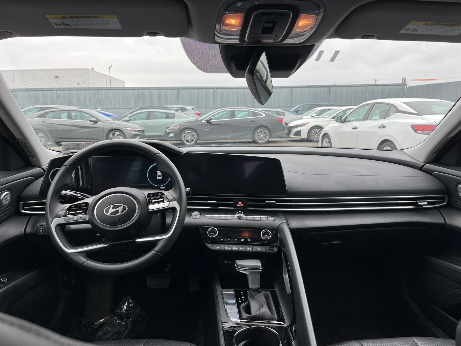 Thumbnail: 2025 Hyundai Elantra - 3