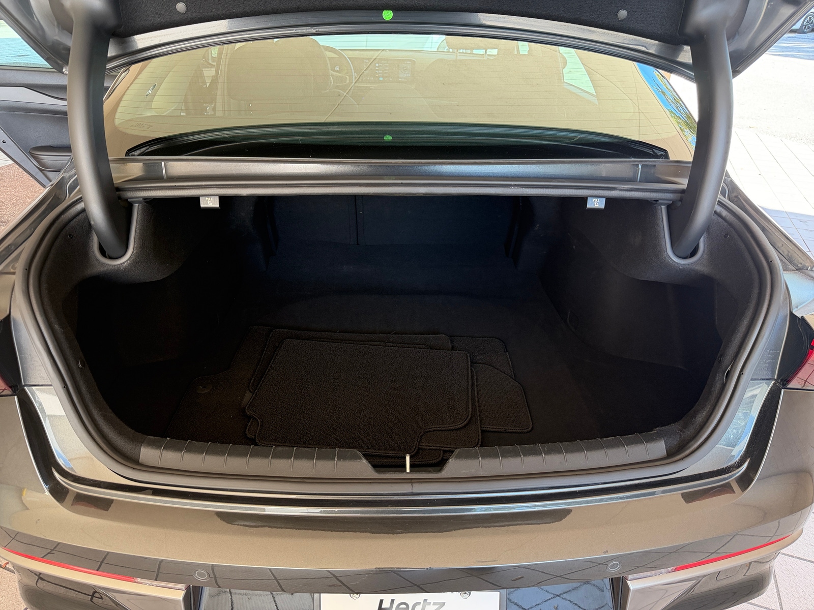 Thumbnail: 2025 Kia K5 - 6