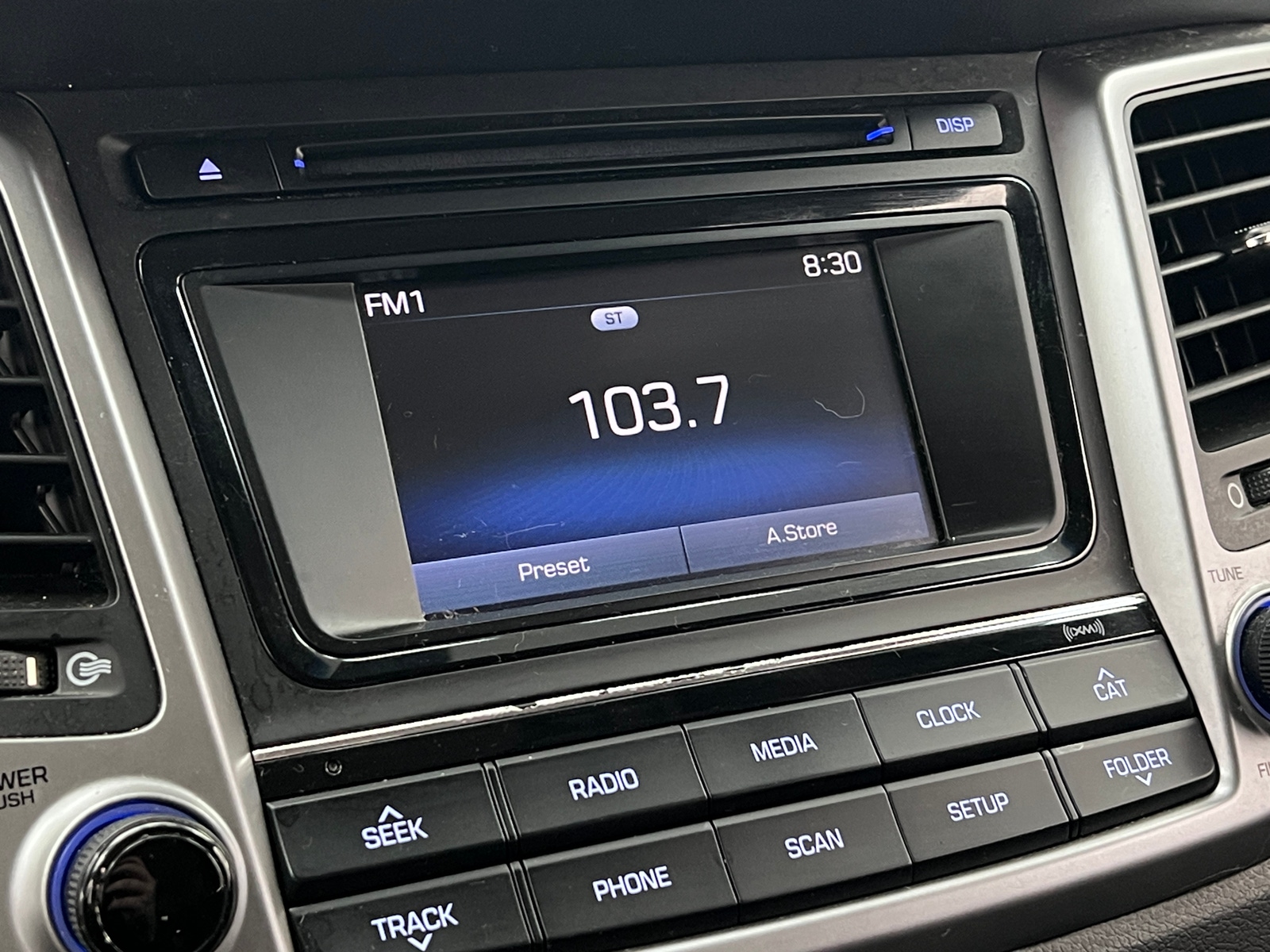 Thumbnail: 2017 Hyundai Tucson - 4