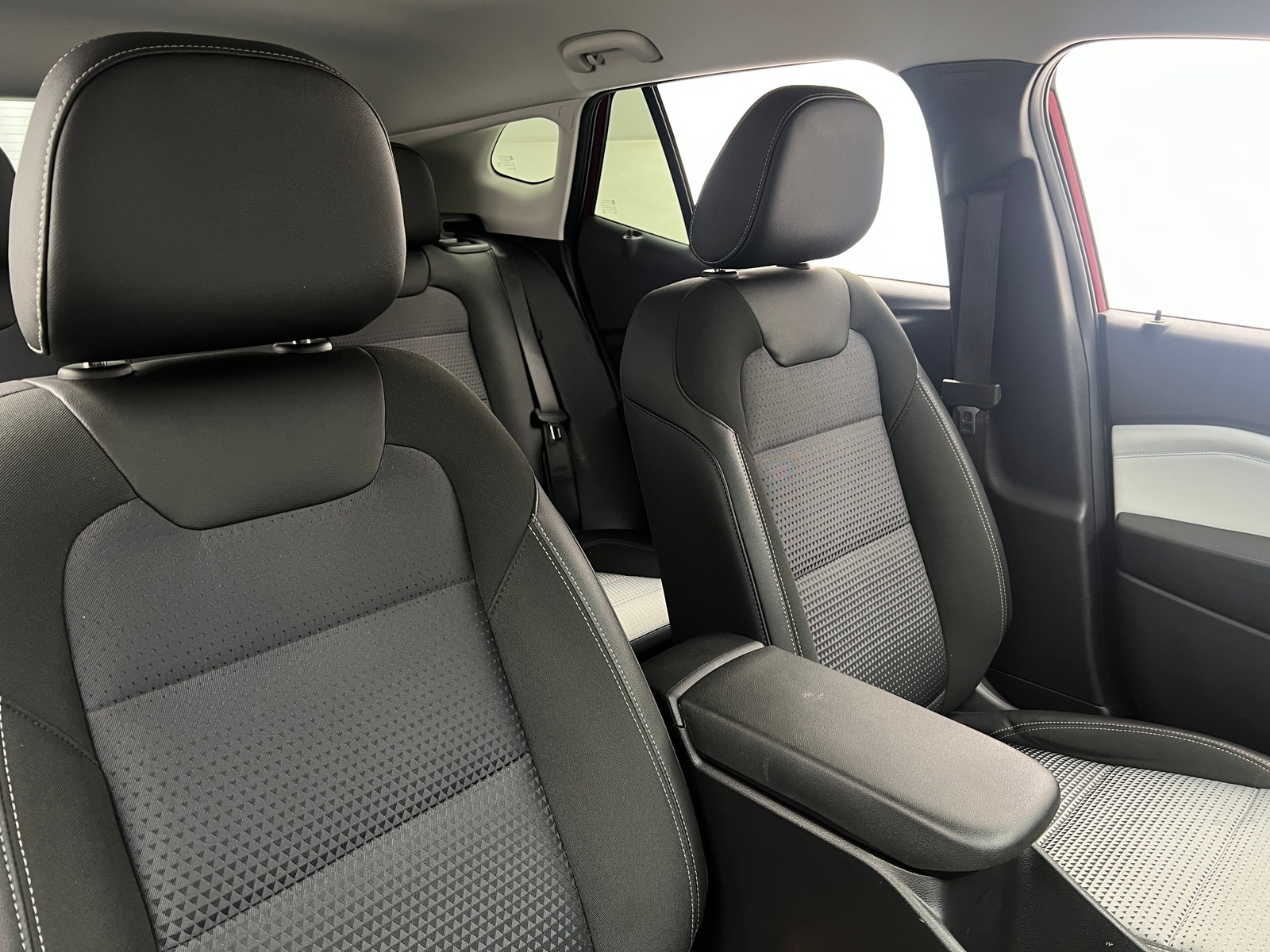 Thumbnail: 2025 Chevrolet Trax - 2