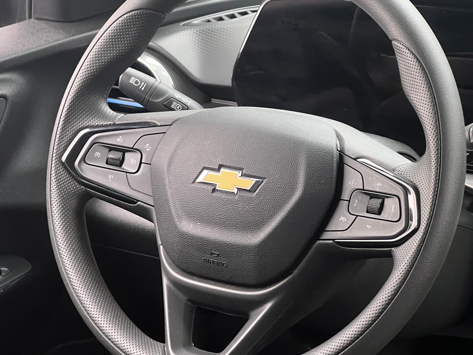 Thumbnail: 2025 Chevrolet Trax - 5