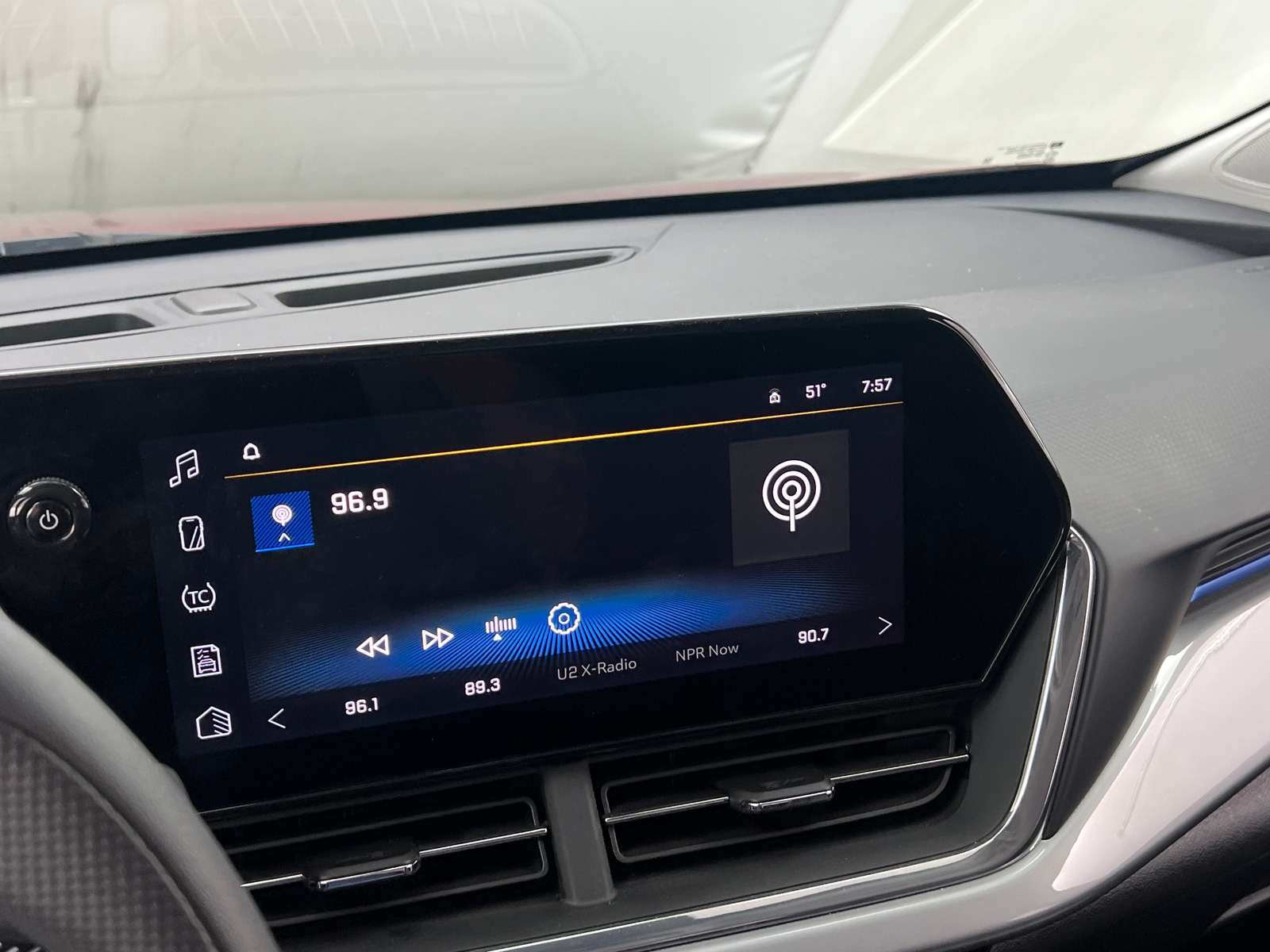 Thumbnail: 2025 Chevrolet Trax - 4