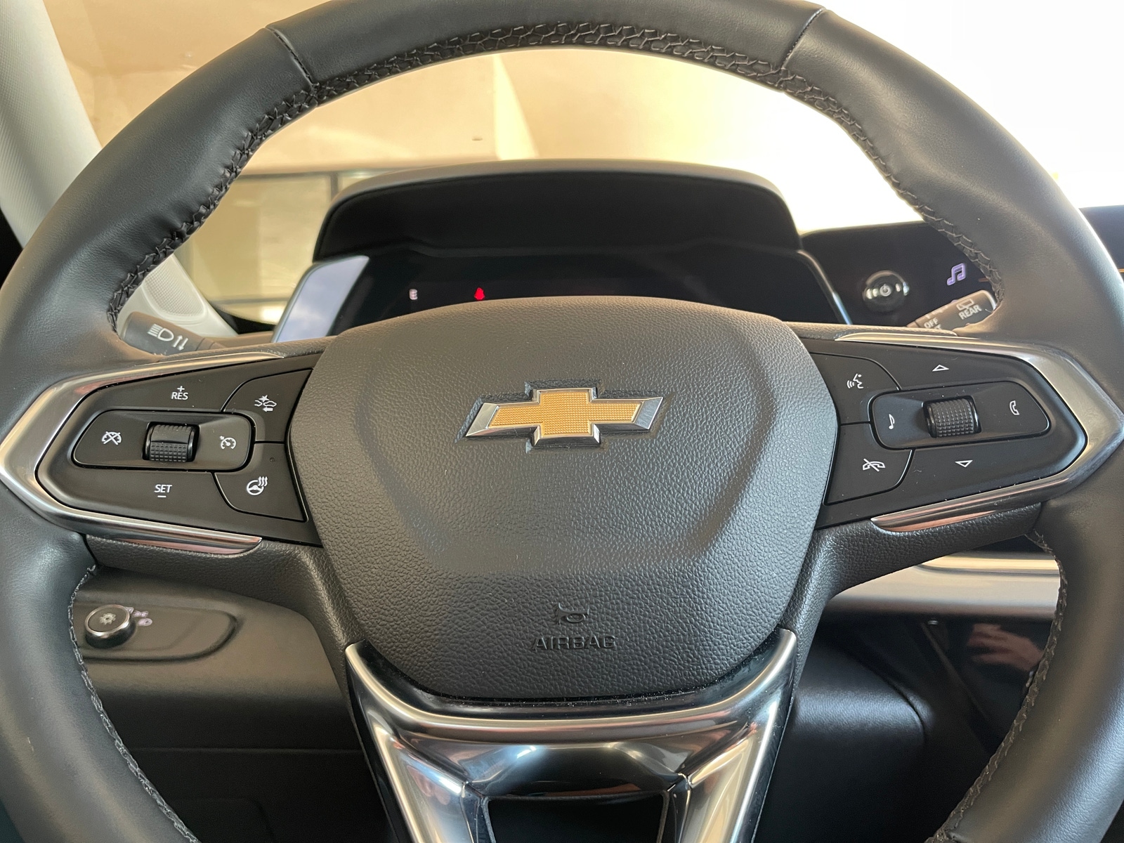 Thumbnail: 2025 Chevrolet Trax - 5