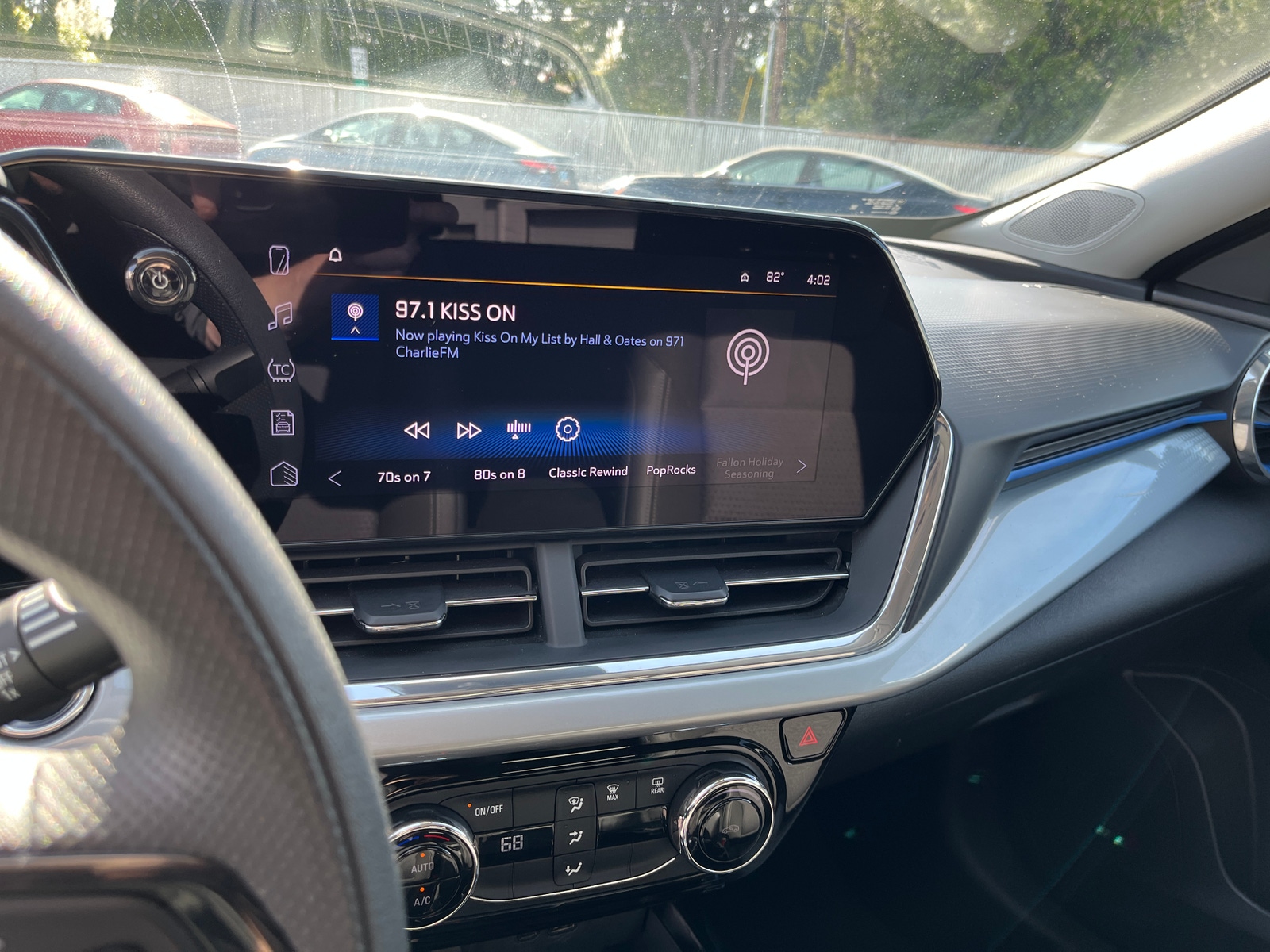 Thumbnail: 2025 Chevrolet Trax - 4